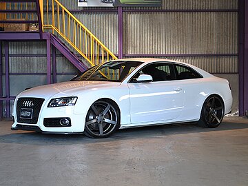 AUDI A5 2.0T quattro S-lineのイメージ