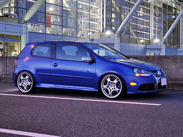 VW GOLF5R32 × PORSCHEの画像