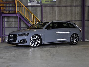 AUDI RS4 avant LHDのイメージ