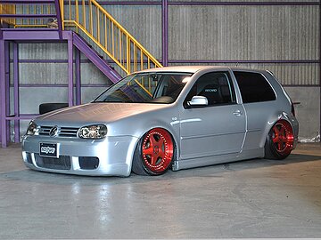 Volks Wagen GOLF4 R32 3Dr 6MT LHDのイメージ