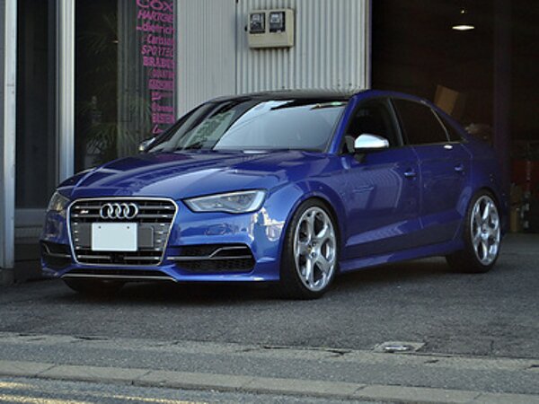 AUDI S3 + Lamborghini Gallardoの画像